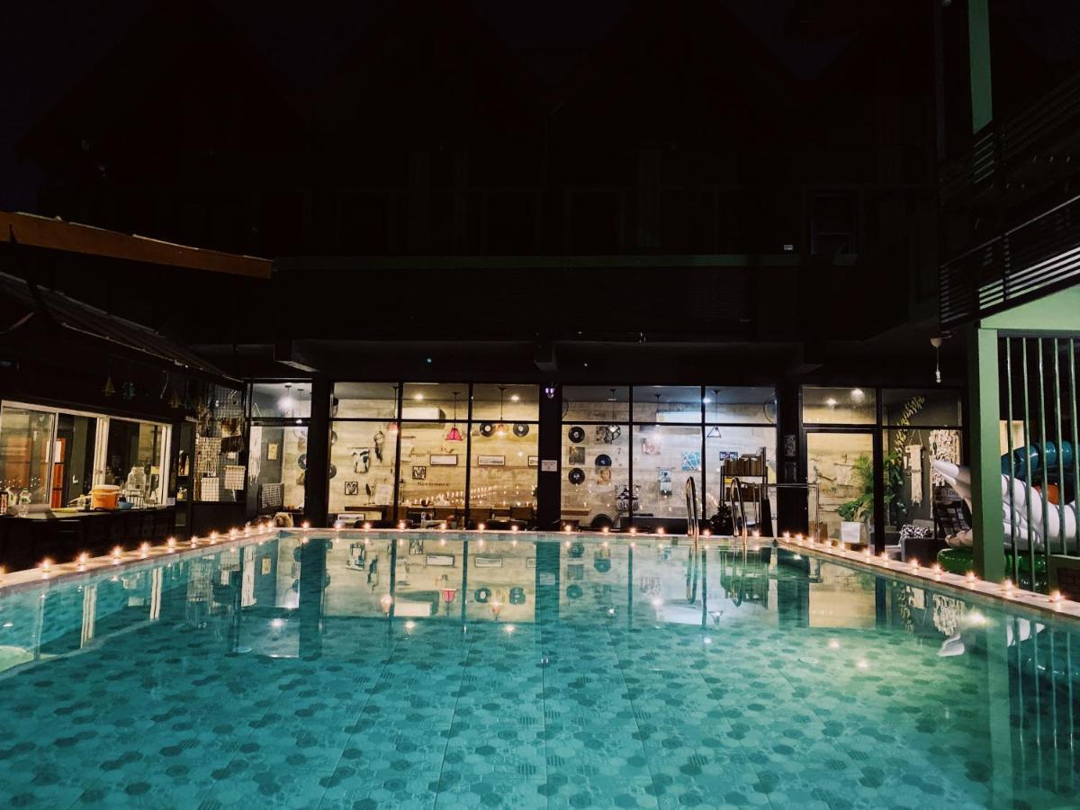 Chiangmai Moli Inn (Adults Only) Chiang Mai Exteriör bild
